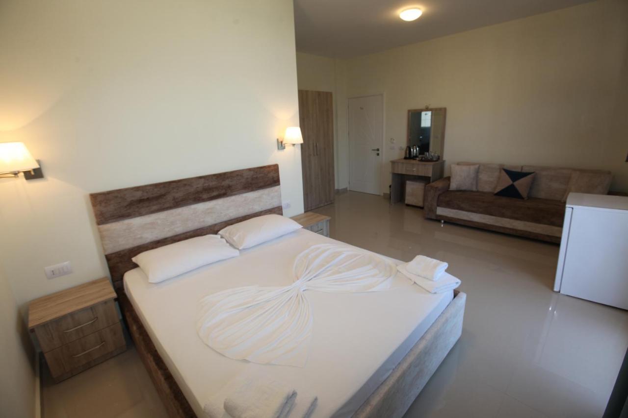 Hotel Golden Ksamil Kültér fotó