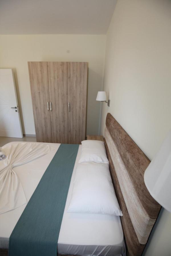 Hotel Golden Ksamil Kültér fotó